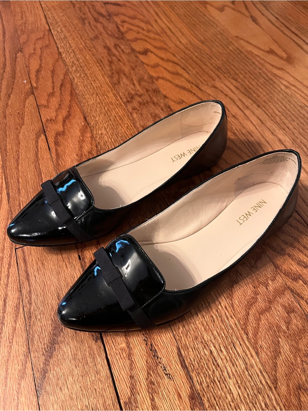 Nine West Women’s Black Leather Flat Shoes, 7-1/2 size - Saxiphone Style